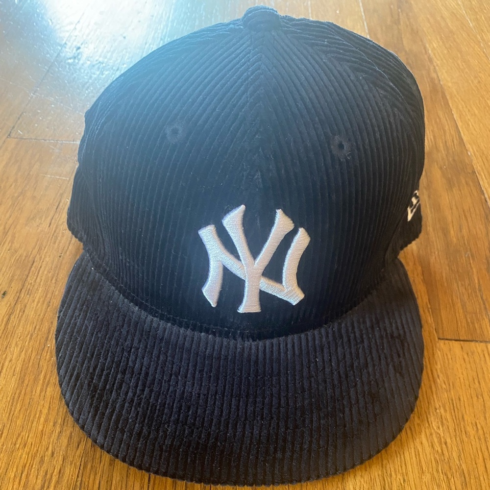 New Era Navy Corduroy NY Yankees 59FIFTY fitted cap